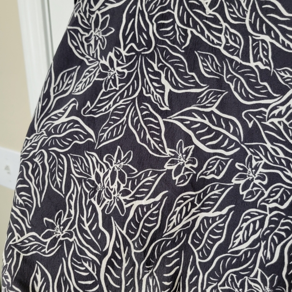Torrid Charcoal Gray Island Silk Dolman Cross Back Top Plus Size 2x - Picture 8 of 12